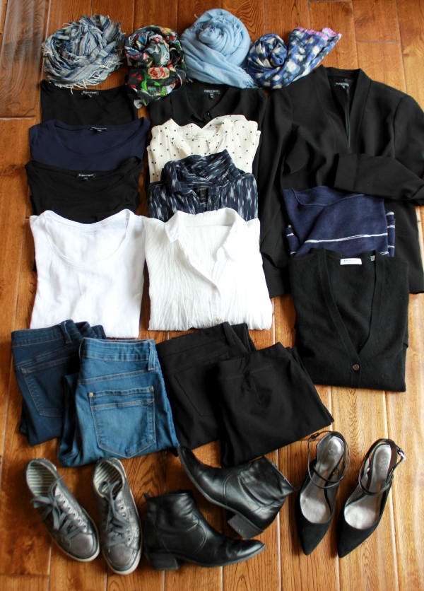 15 piece travel wardrobe