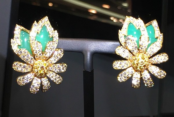 Elizabeth Taylor earrings