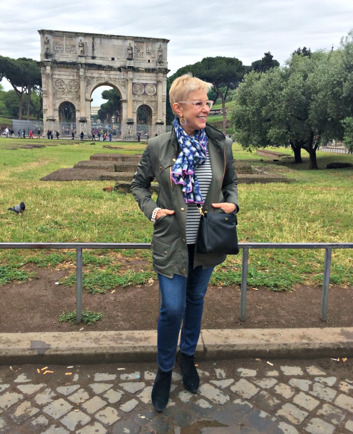 what I wore sightseeing in Rome on rainy day