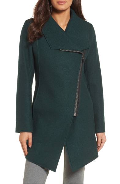Asymmetrical wool coat in Spruce color. Details at une femme d'un certain age.