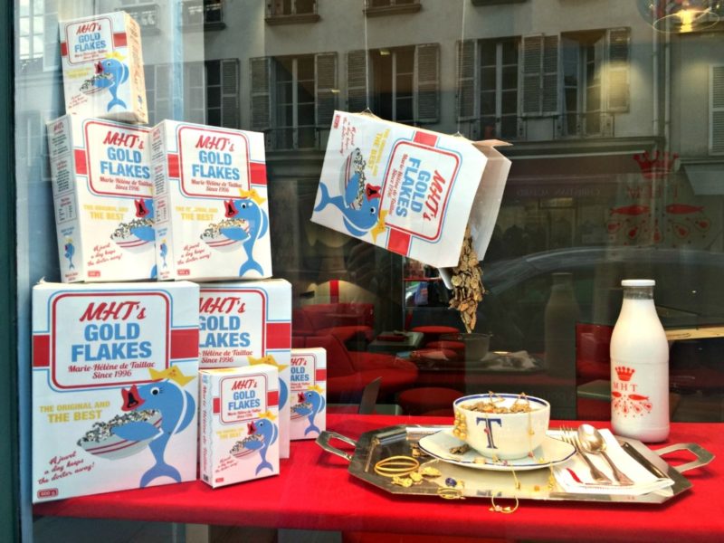 Jewelry shop window display in Paris. Details at une femme d'un certain age.