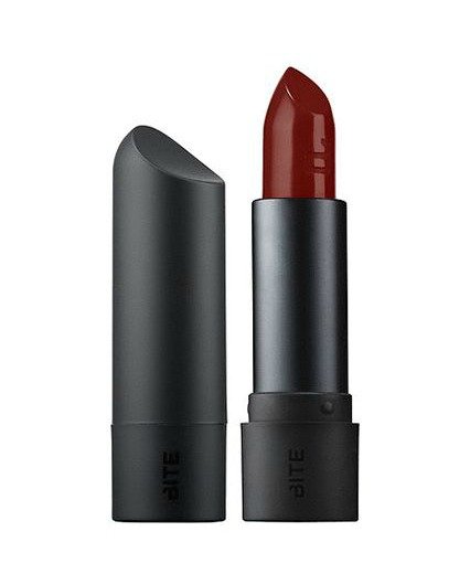 Red lipstick: Bite Beauty Amuse Bouche lipstick in Maple. Details at une femme d'un certain age.