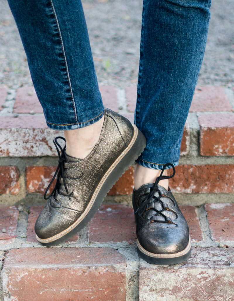 Super comfortable oxfords from L'Amour des Pieds. Details at une femme d'un certain age.