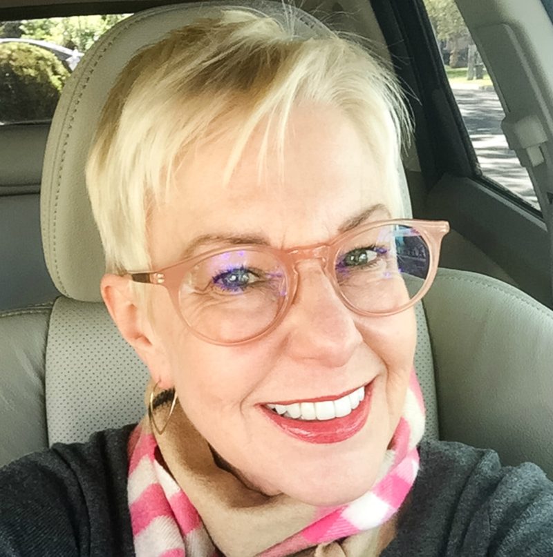 Style blogger Susan B. wears pink frames from See Eyewear Core Collection. Details at une femme d'un certain age.