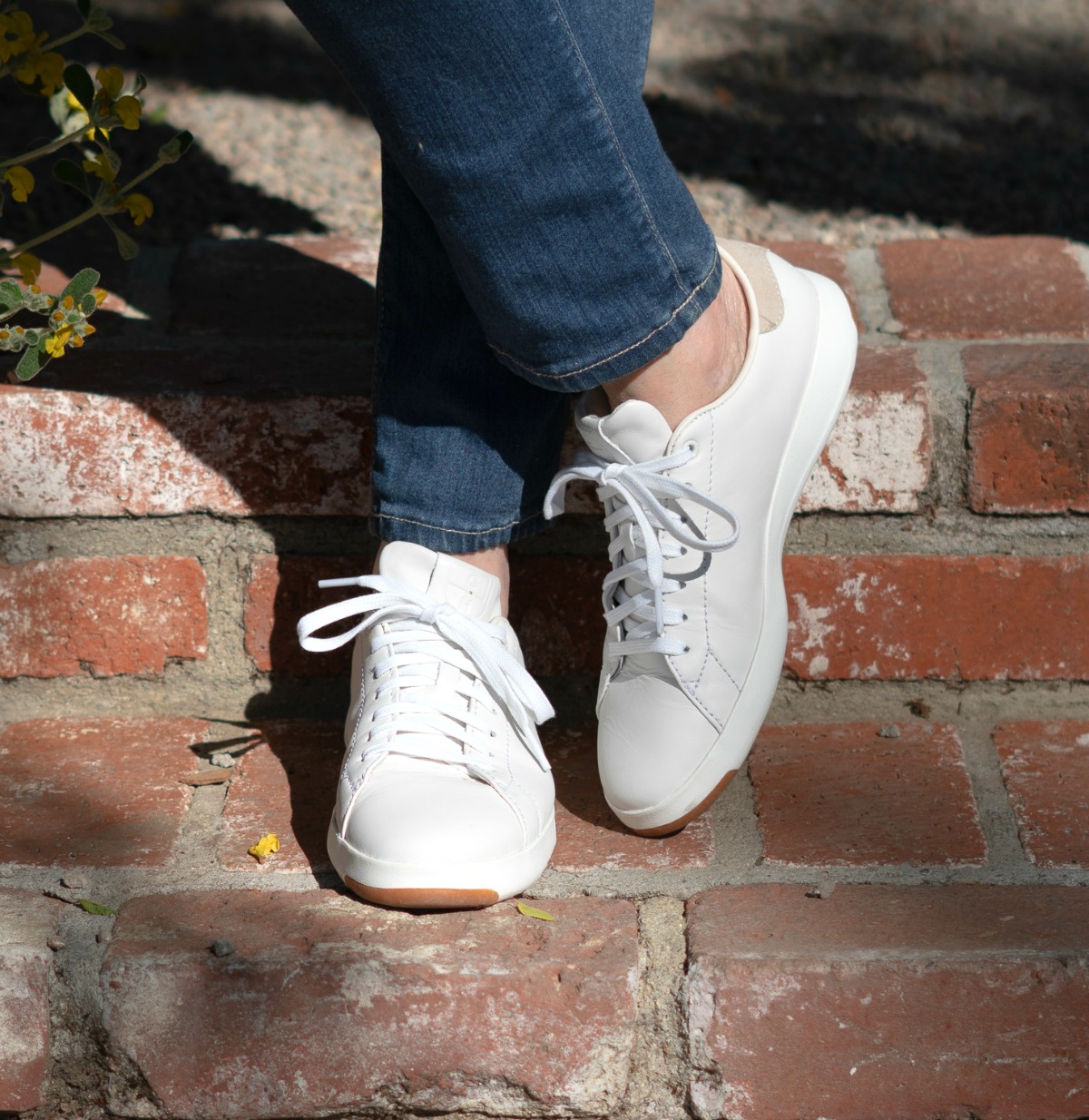Classic white sneakers from Cole Haan. Details at une femme d'un certain age.