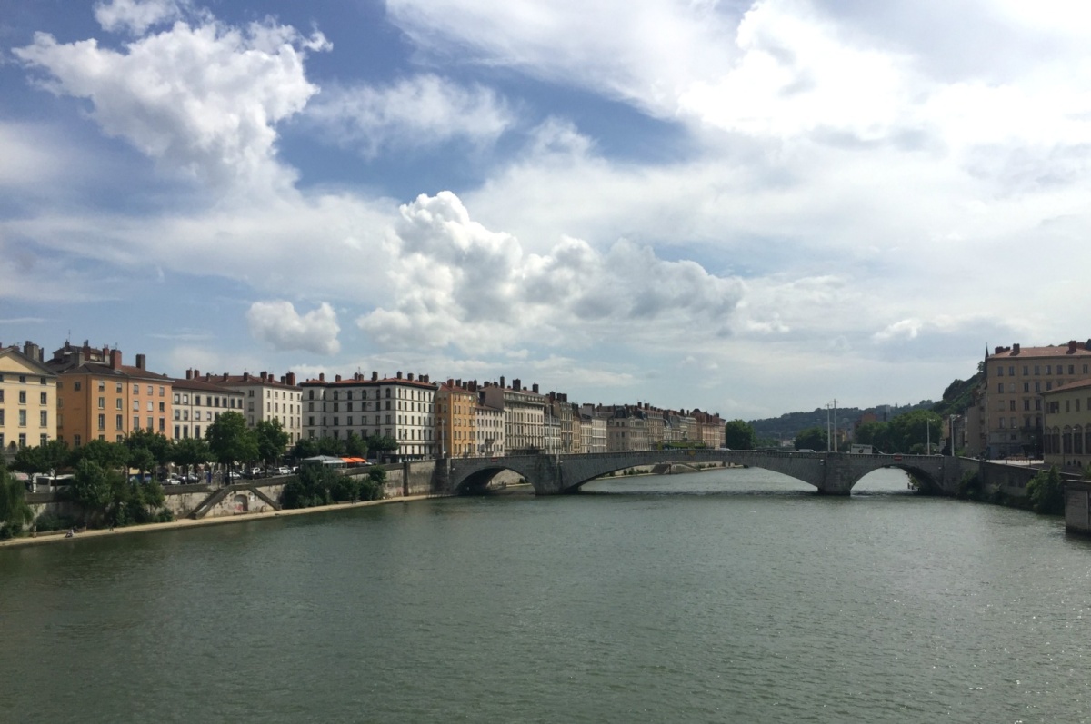 Crossing the Saone in Lyon. Details at une femme d'un certain age.