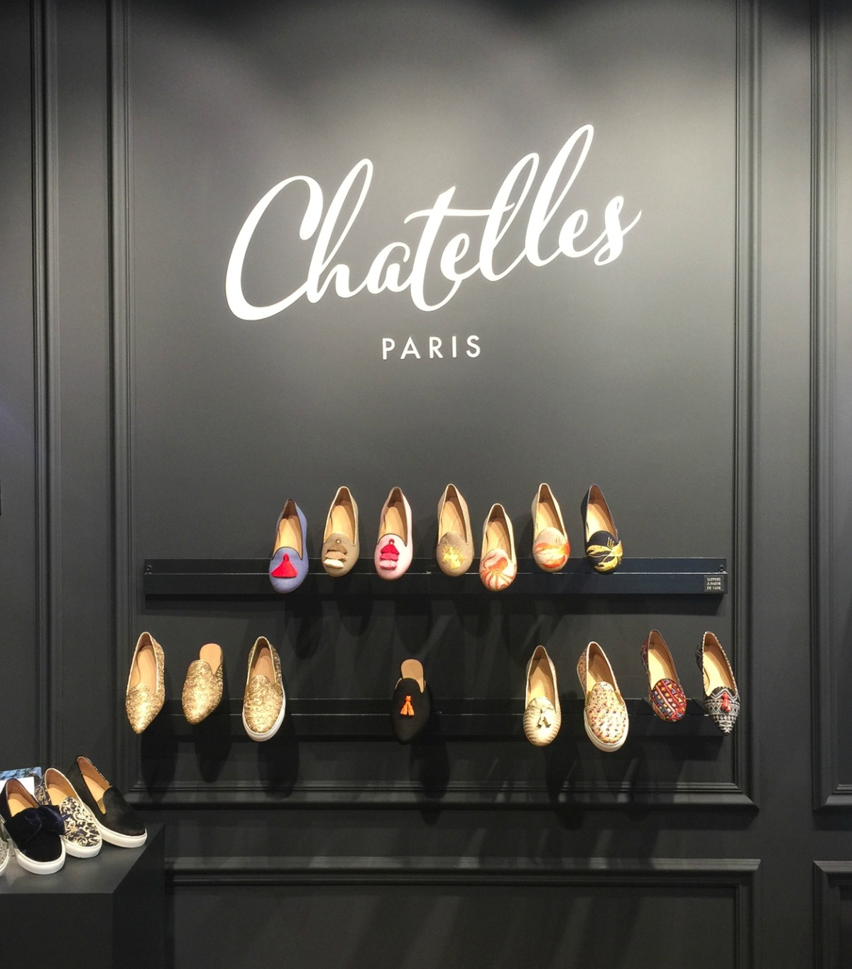 Display at Chatelles shoe boutique in Paris. Details at une femme d'un certain age.