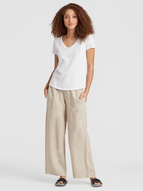 White organic cotton tee from Eileen Fisher. Details at une femme d'un certain age.