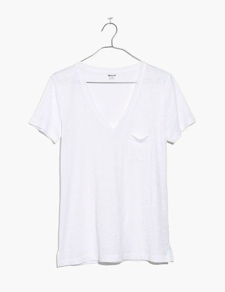 Madewell whisper cotton pocket tee in white. Details at une femme d'un certain age.