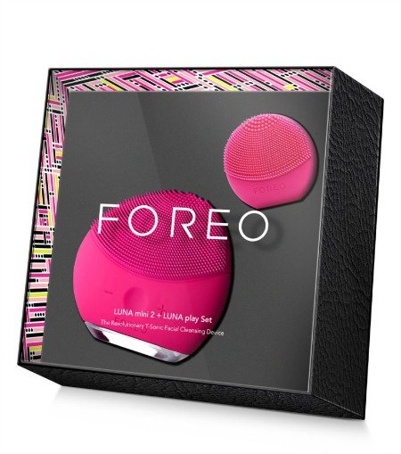 Review: Foreo Luna Mini 2 Cleansing Device | une femme d'un