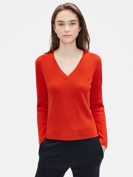 Eileen Fisher luxe merino v-neck sweater in bright red. Details at une femme d'un certain age.