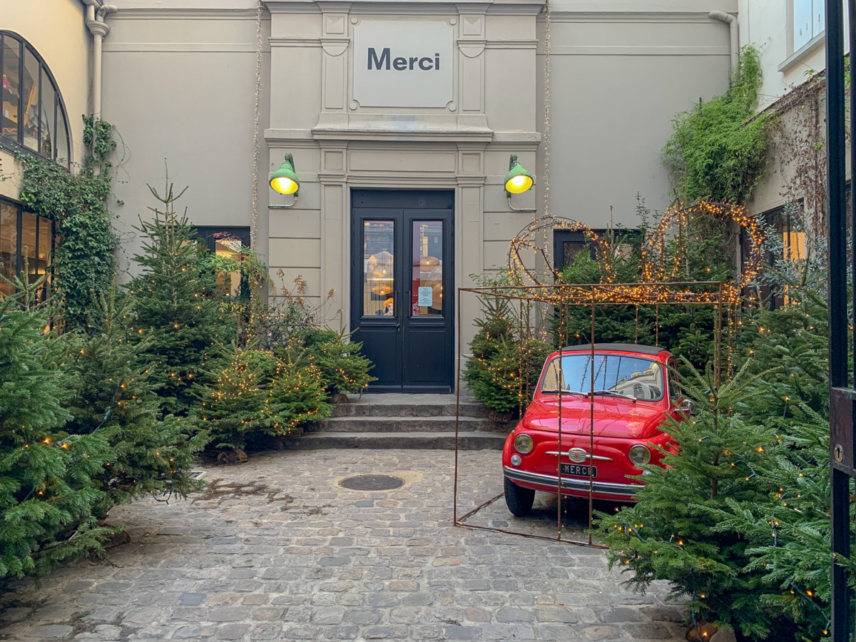 Front entrance to Merci, Paris. Lovely store for home goods, gifts and fashion. Details at une femme d'un certain age.