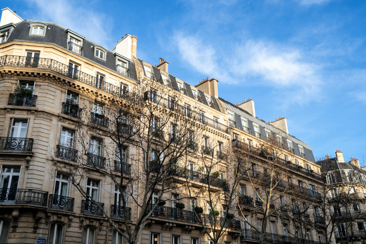 Haussman style buildings in Paris 6eme. Details at une femme d'un certain age.
