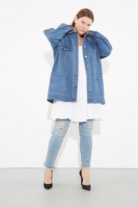 OAK plus-size chore jacket denim. Details at une femme d'un certain age.