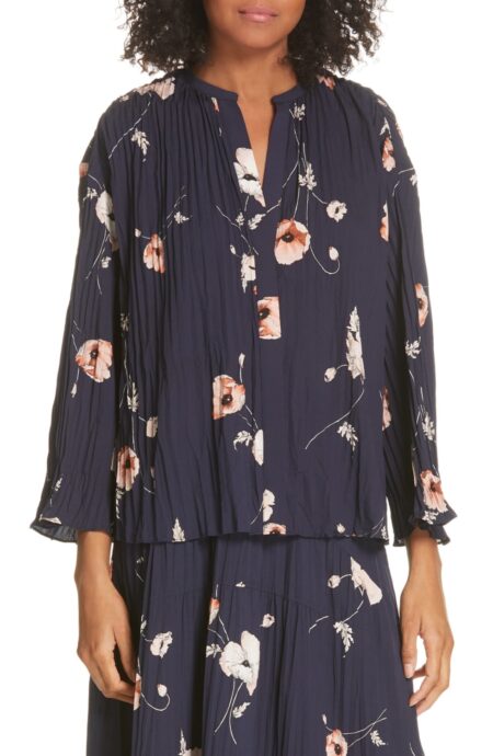 Vince poppy print pleated blouse. Details at une femme d'un certain age.