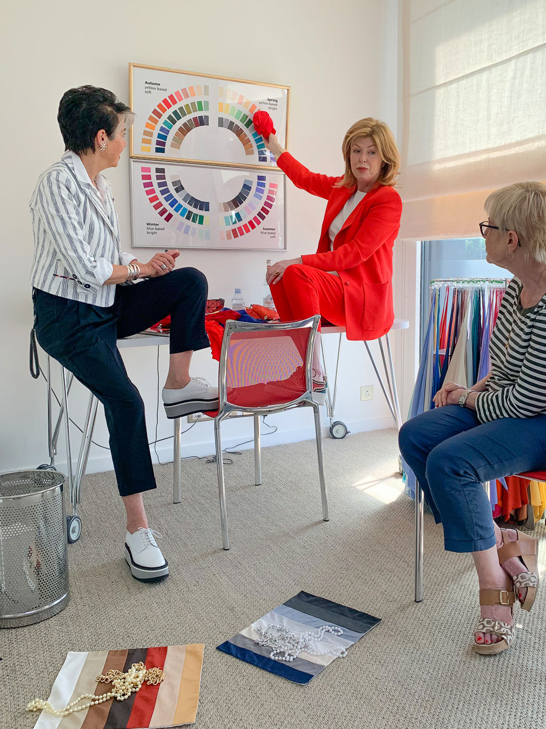 Color Analysis: Manina and Annie explain color system and theory to Susan B of une femme d'un certain age.