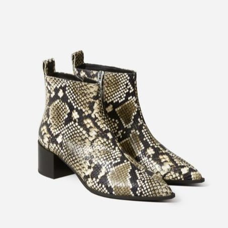 Everlane Boss Boot in snake print. Details at une femme d'un certain age.