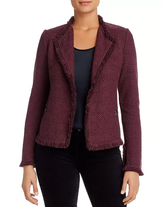 Tweed Jackets and Coats For Women - une femme d'un certain âge