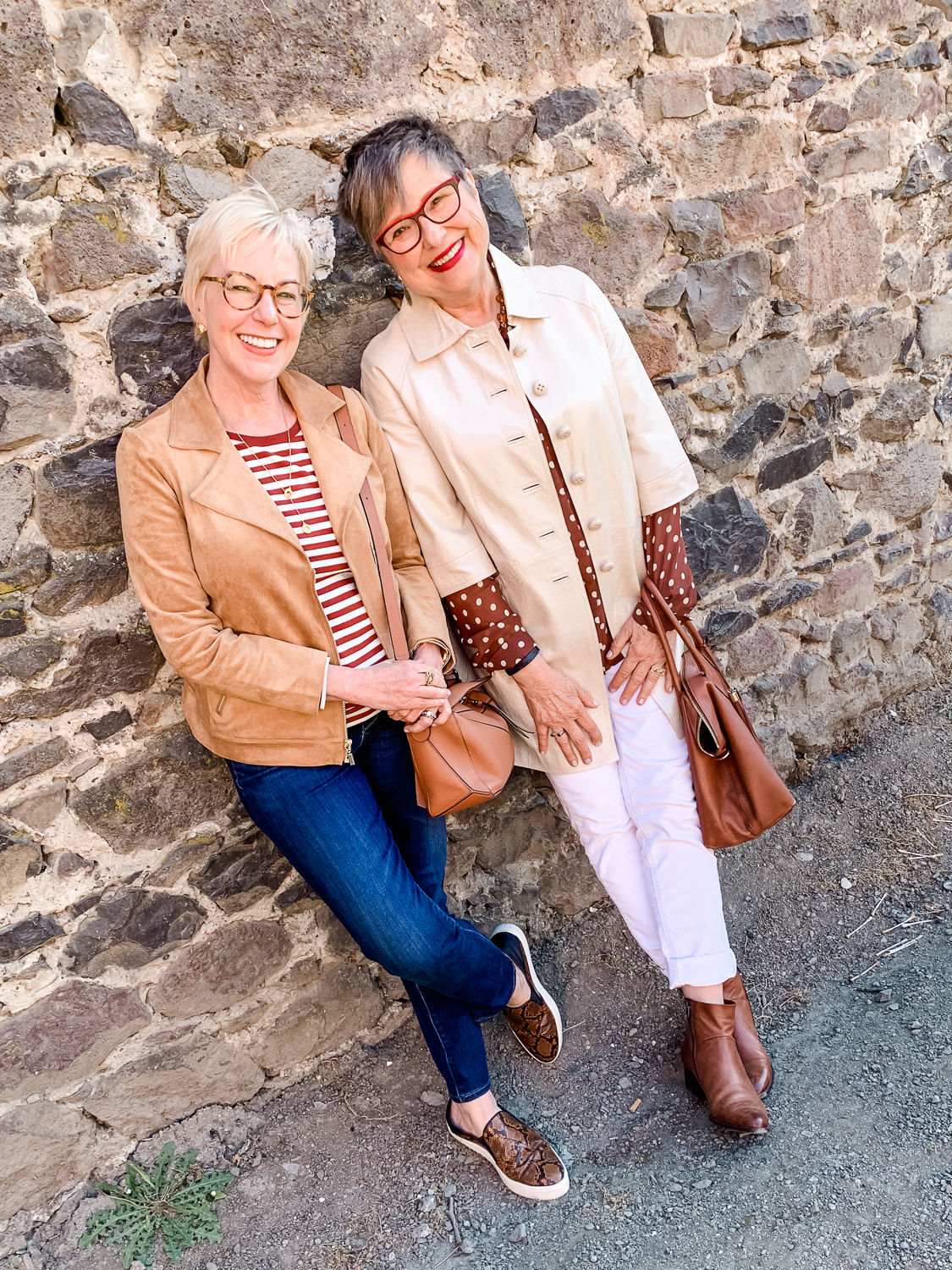 Style bloggers Susan B. and Brenda Kinsel in Petaluma, California. Details at une femme d'un certain age.