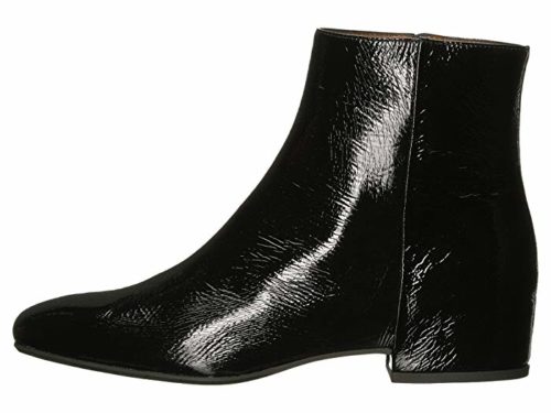 Aquatalia Ulyssaa weatherproof ankle boot in black patent. Details at une femme d'un certain age.