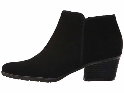 Blondo villa weatherproof bootie in black suede. Details at une femme d'un certain age.