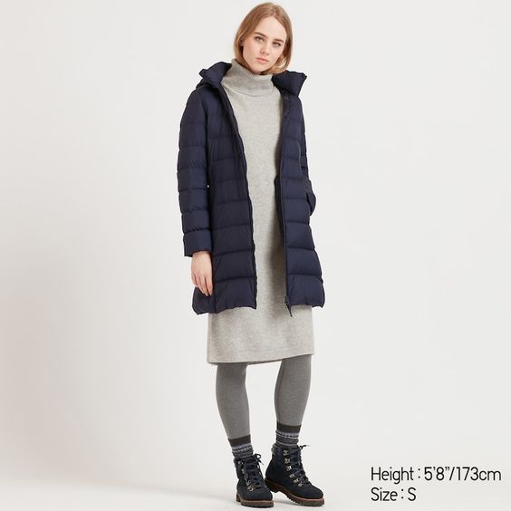 Uniqlo ultra light down coat in navy blue. Details at une femme d'un certain age.