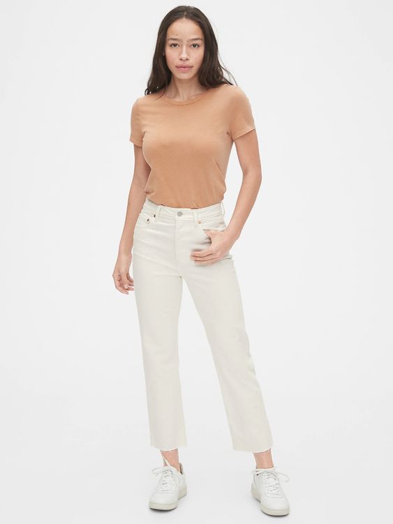 Off-White Jeans For Women - une femme d'un certain âge