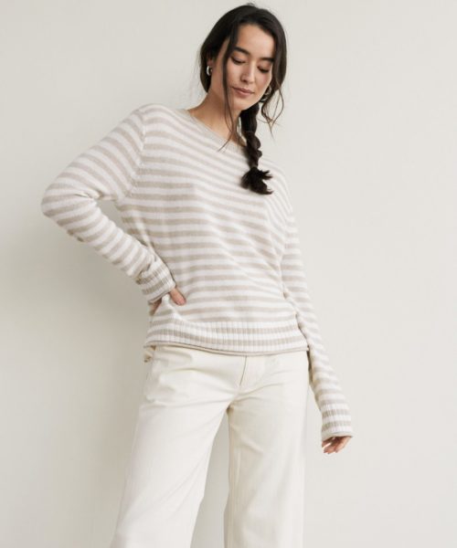 Jenni Kayne Everyday sweater in oatmeal stripe. Details at une femme d'un certain age.