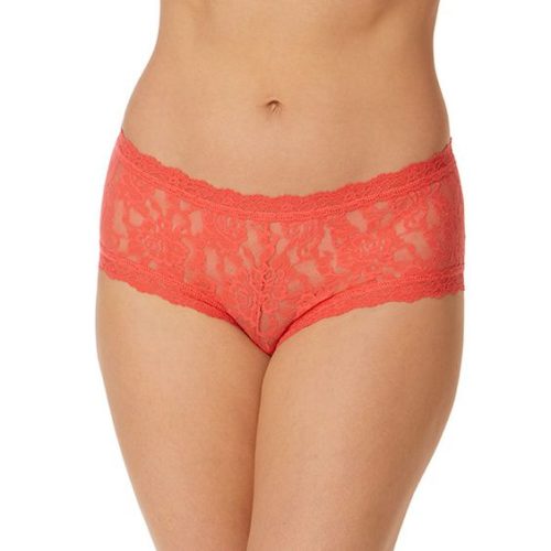 Hanky Panky signature lace boyshorts. Details at une femme d'un certain age.