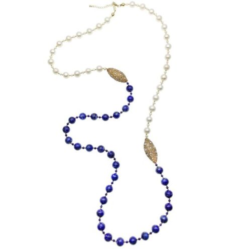 Freshwater pearl and lapis long necklace. Details at une femme d'un certain age.