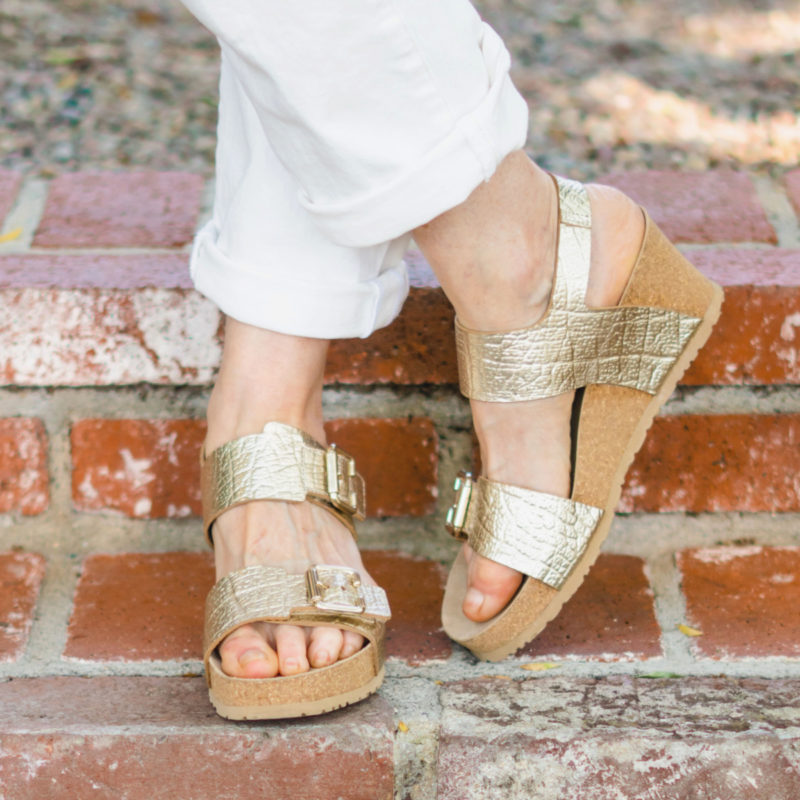 comfortable gold sandals