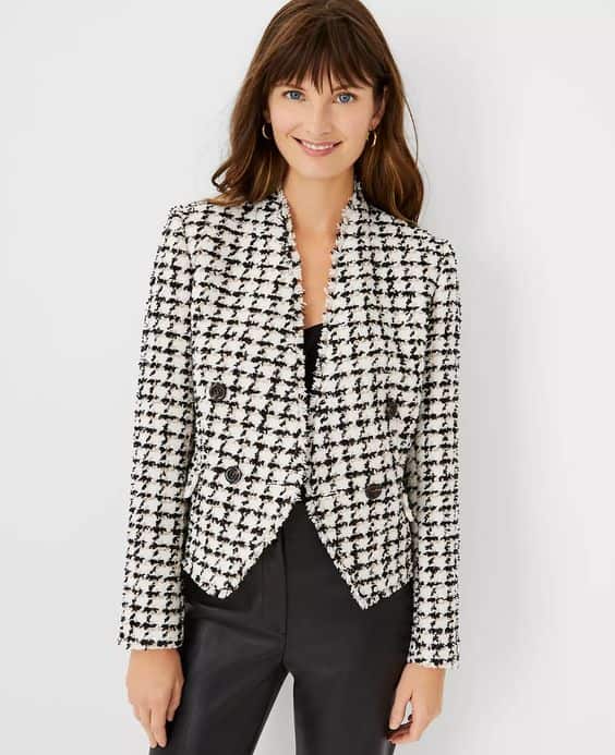 Casual spring jackets for women - une femme d'un certain âge