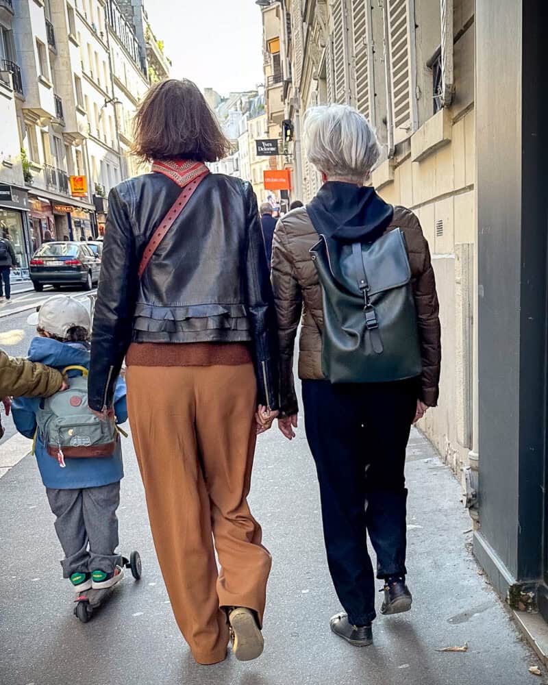 Effortless, ageless, casually chic Parisian style...