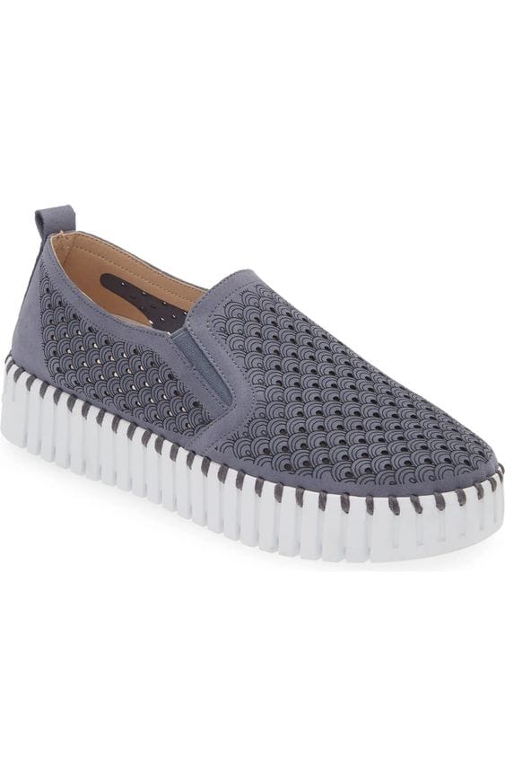 Ilse Jacobsen Tulip slip-ons in grey blue.