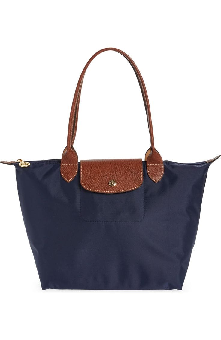 Longchamp le Pliage medium shoulder tote in Navy.